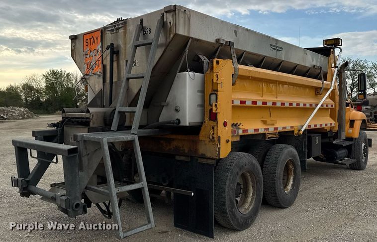 image for item DU3485 2010 International WorkStar 7500 dump truck