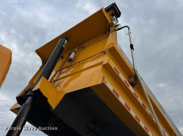 image for item DU3485 2010 International WorkStar 7500 dump truck