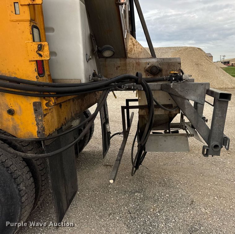 image for item DU3485 2010 International WorkStar 7500 dump truck