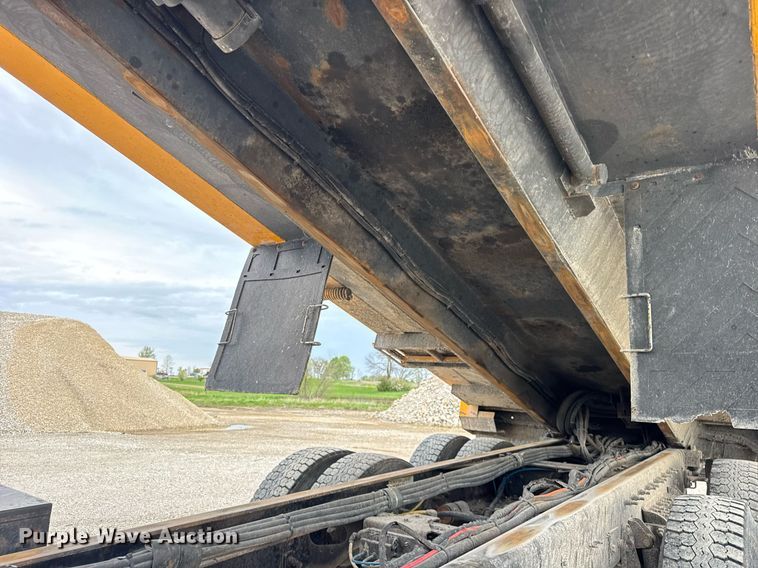 image for item DU3485 2010 International WorkStar 7500 dump truck