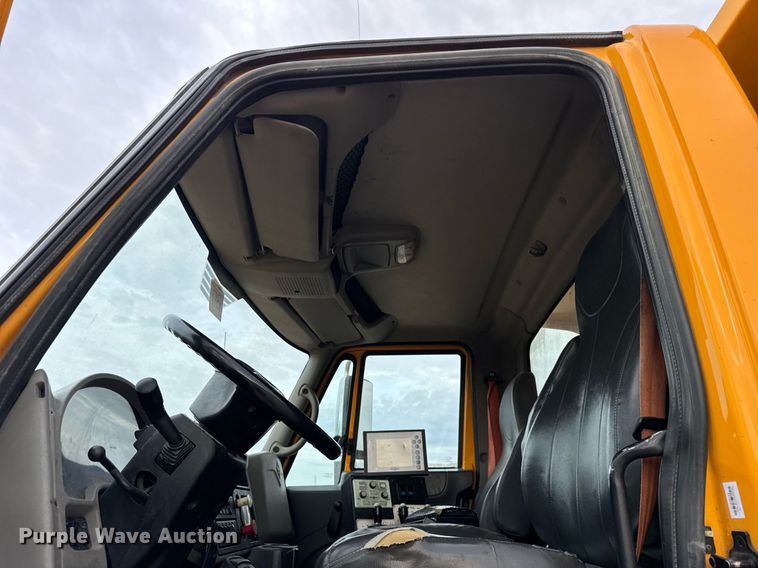 image for item DU3485 2010 International WorkStar 7500 dump truck