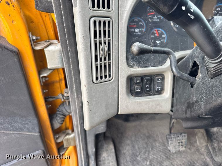 image for item DU3485 2010 International WorkStar 7500 dump truck