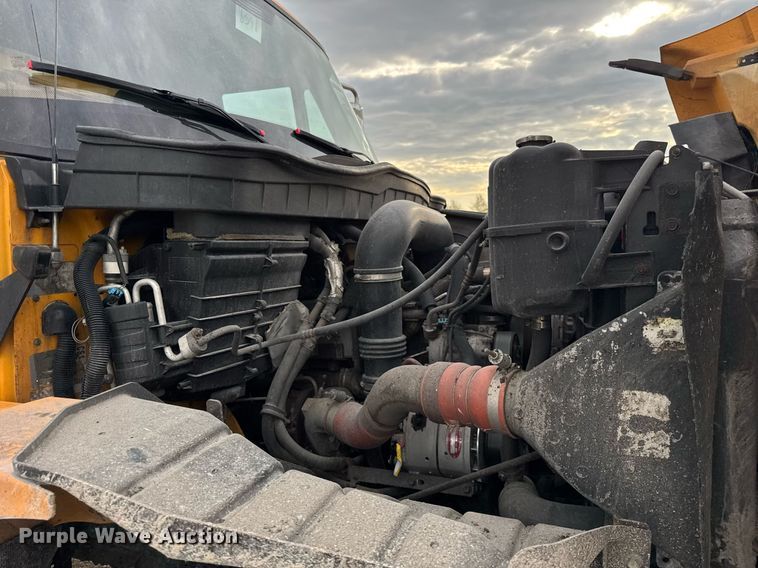 image for item DU3485 2010 International WorkStar 7500 dump truck