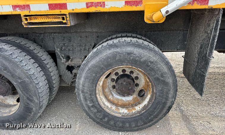 image for item DU3485 2010 International WorkStar 7500 dump truck