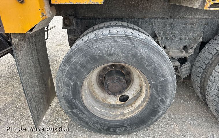 image for item DU3485 2010 International WorkStar 7500 dump truck