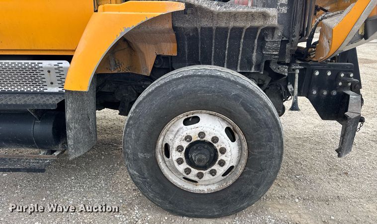 image for item DU3485 2010 International WorkStar 7500 dump truck