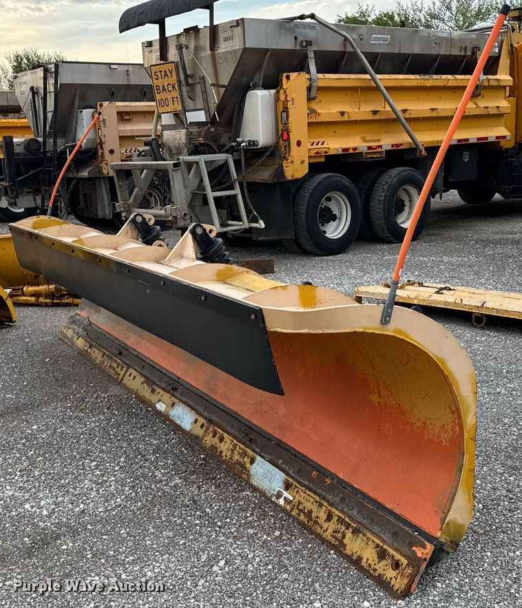 image for item DU3485 2010 International WorkStar 7500 dump truck