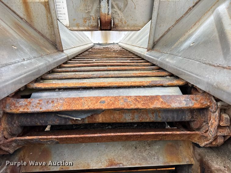 image for item DU3486 2005 International 7400 crew cab dump truck