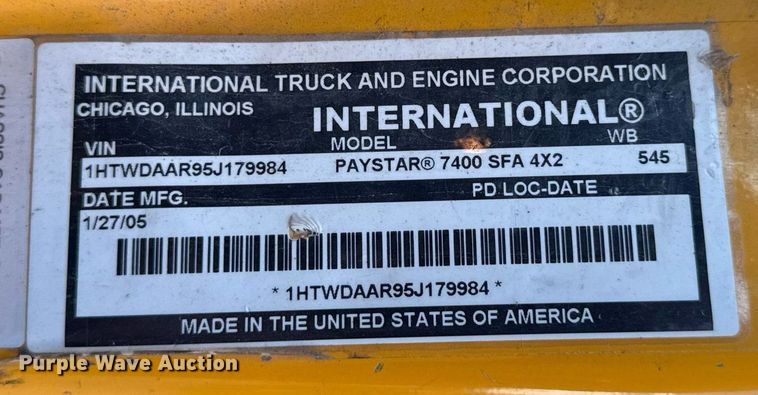 image for item DU3486 2005 International 7400 crew cab dump truck