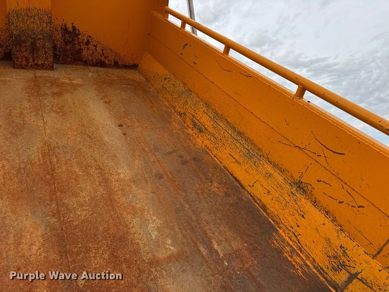 image for item DU3487 2006 International 7400 dump truck