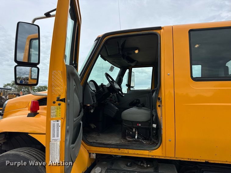 image for item DU3487 2006 International 7400 dump truck