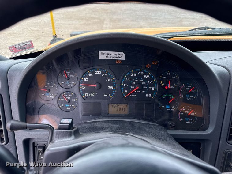 image for item DU3487 2006 International 7400 dump truck