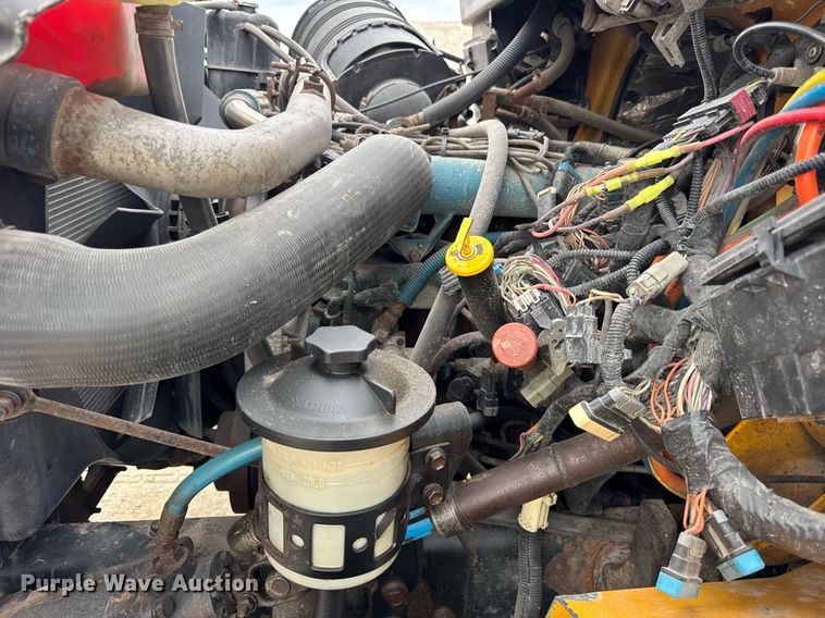 image for item DU3487 2006 International 7400 dump truck