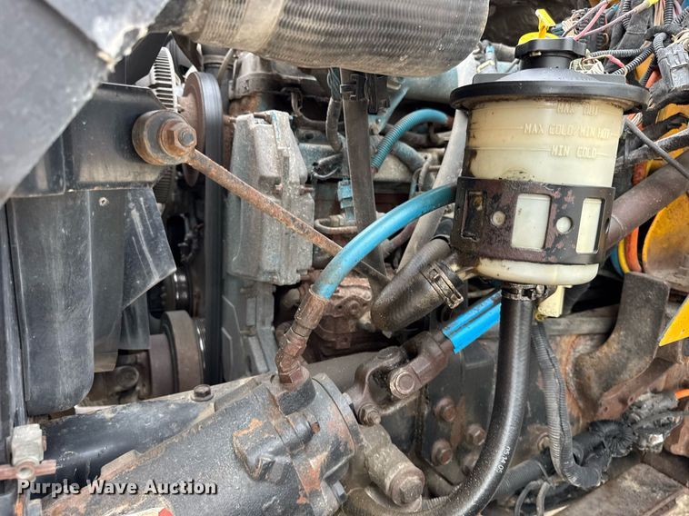 image for item DU3487 2006 International 7400 dump truck