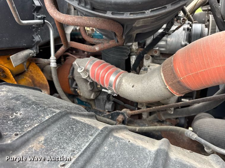 image for item DU3487 2006 International 7400 dump truck