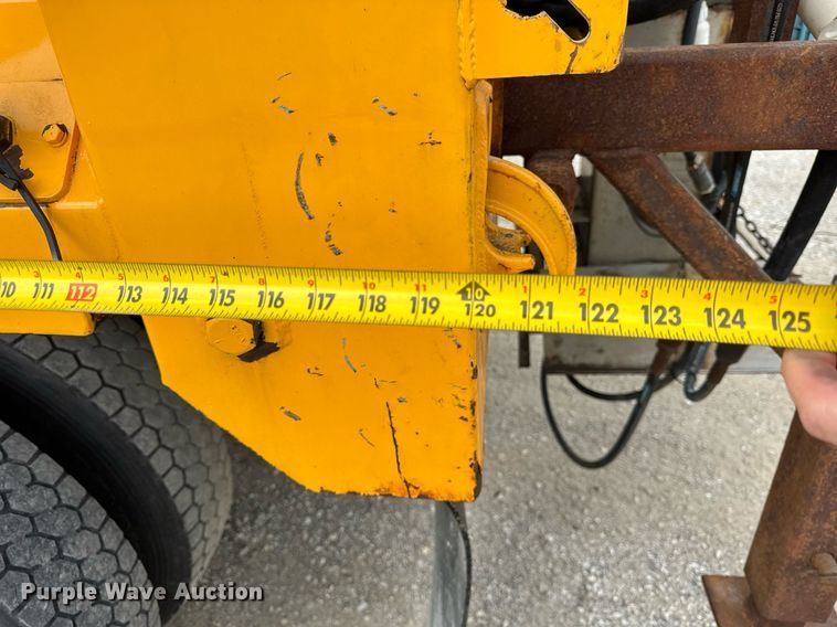 image for item DU3488 2006 International 7400 Crew Cab dump truck