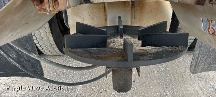 image for item DU3488 2006 International 7400 Crew Cab dump truck