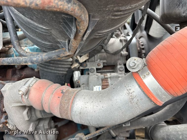 image for item DU3488 2006 International 7400 Crew Cab dump truck