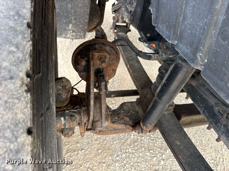 image for item DU3488 2006 International 7400 Crew Cab dump truck