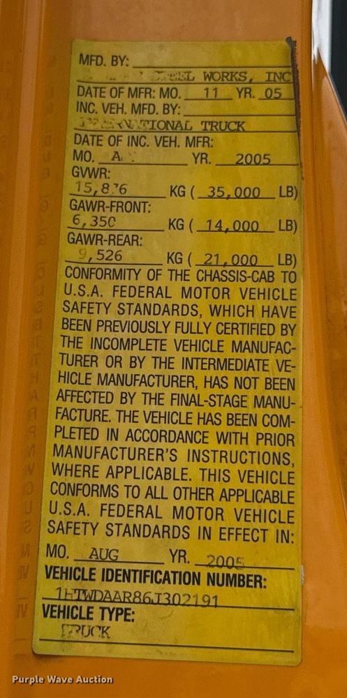 image for item DU3488 2006 International 7400 Crew Cab dump truck