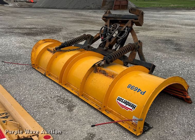 image for item DU3488 2006 International 7400 Crew Cab dump truck