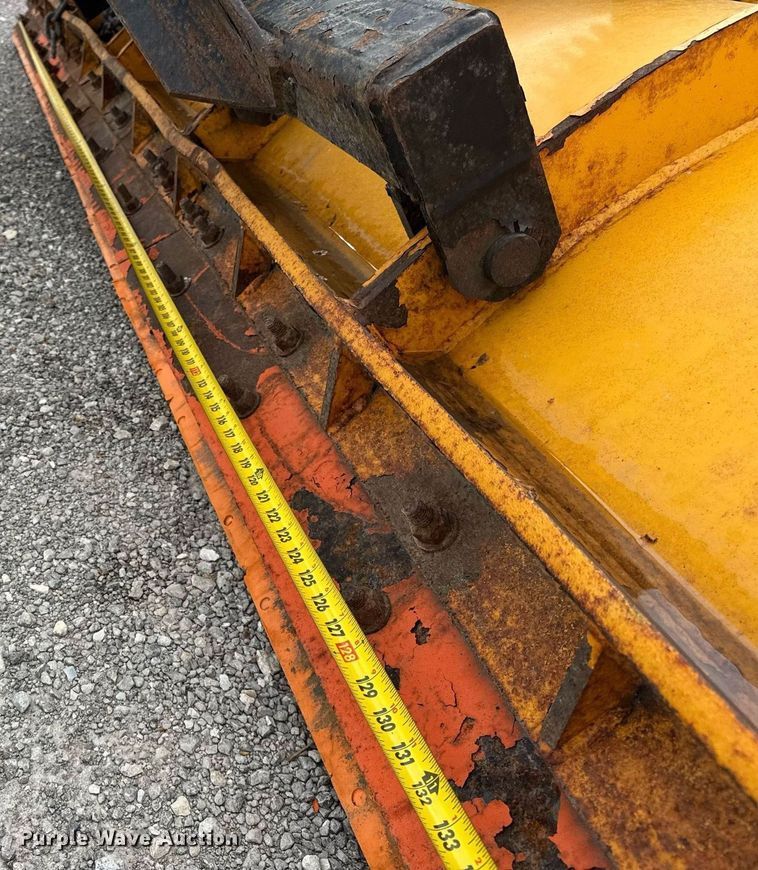 image for item DU3488 2006 International 7400 Crew Cab dump truck