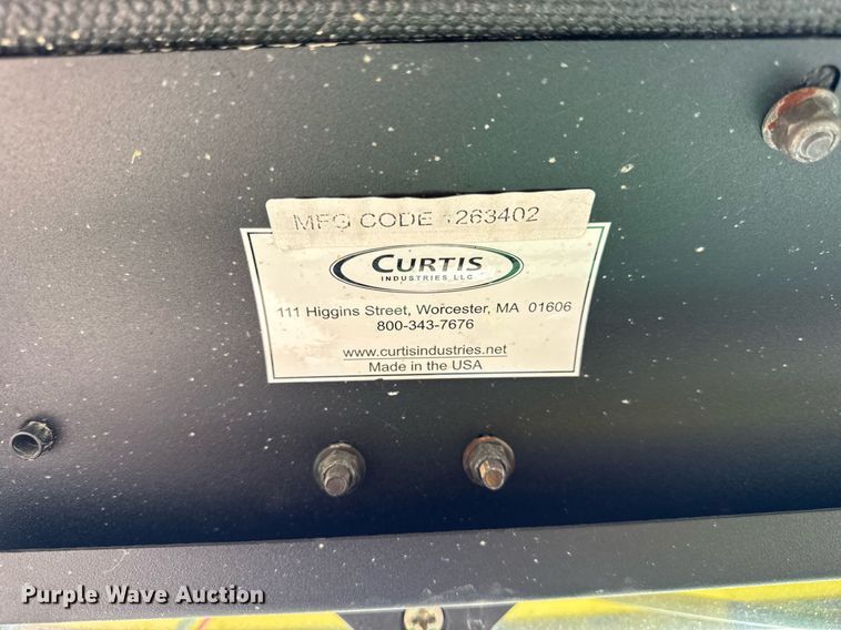 image for item DU3490 2000 John Deere 4300 MFWD tractor