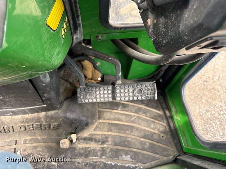 image for item DU3490 2000 John Deere 4300 MFWD tractor