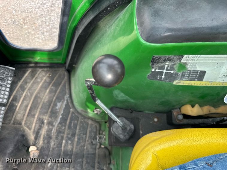 image for item DU3490 2000 John Deere 4300 MFWD tractor