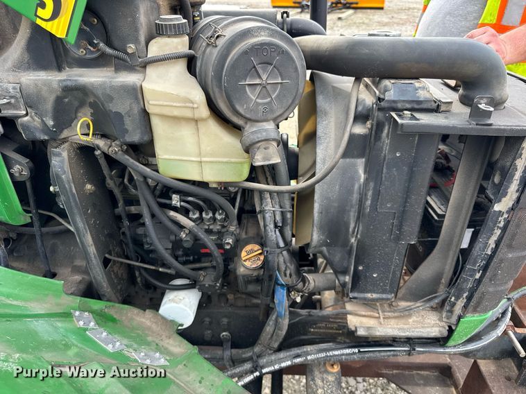 image for item DU3490 2000 John Deere 4300 MFWD tractor