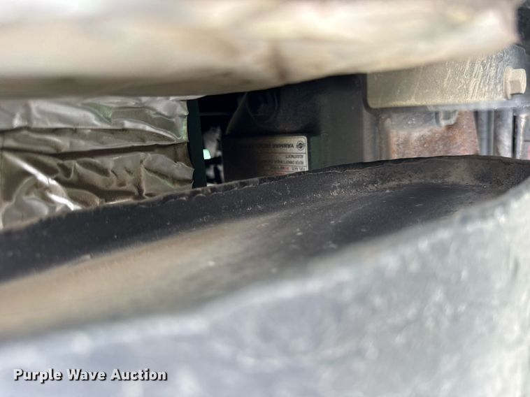 image for item DU3490 2000 John Deere 4300 MFWD tractor