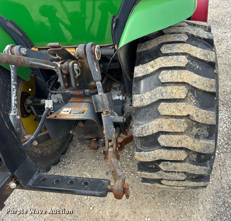 image for item DU3490 2000 John Deere 4300 MFWD tractor