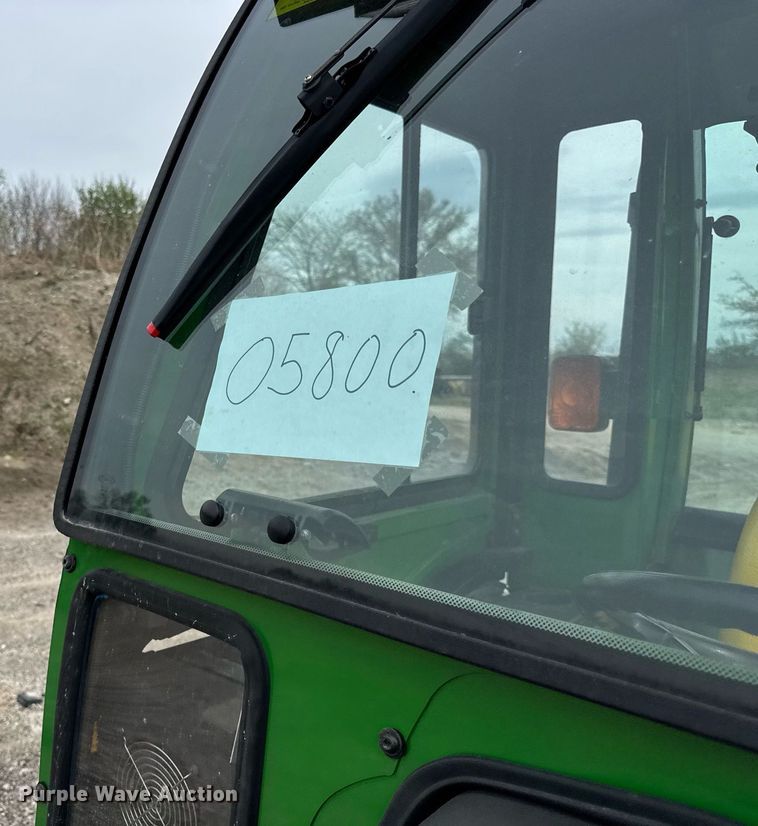 image for item DU3490 2000 John Deere 4300 MFWD tractor