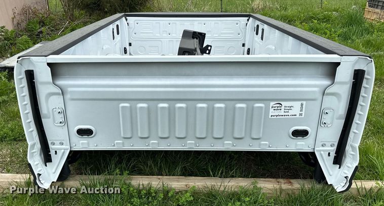 image for item DU3491 2024 Ford F250 pickup truck bed