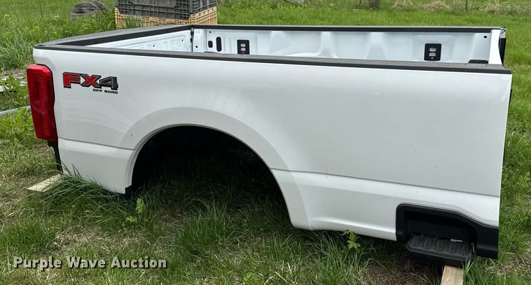 image for item DU3491 2024 Ford F250 pickup truck bed
