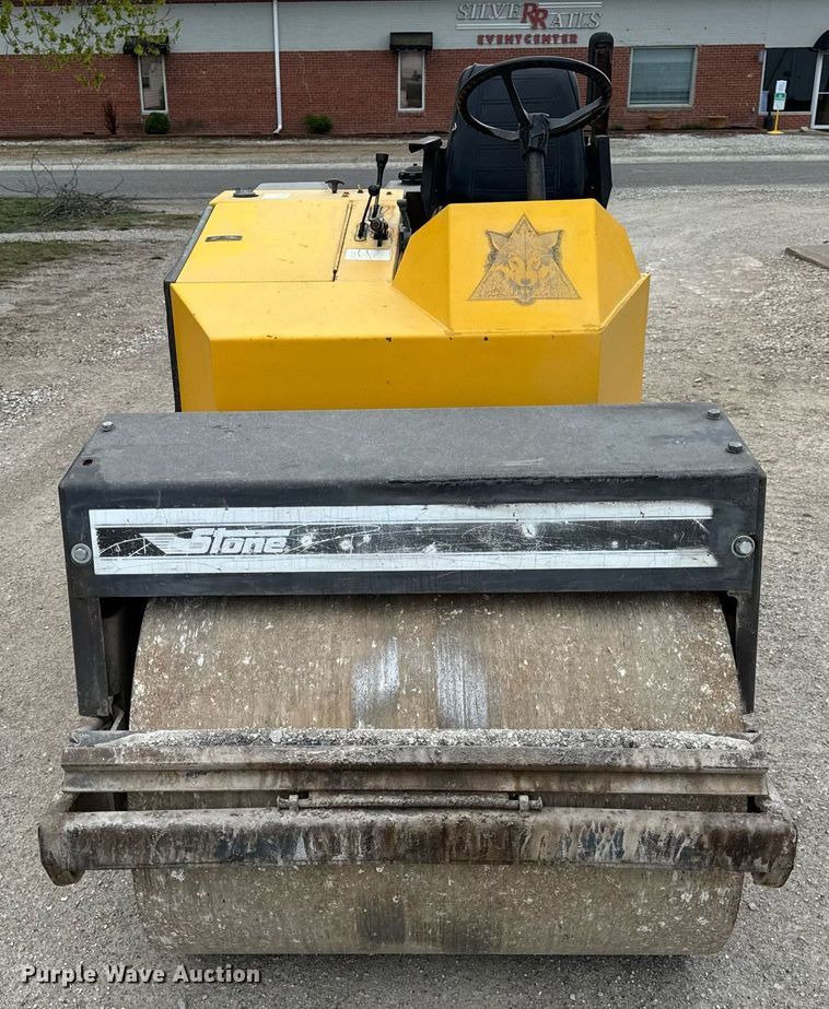 image for item DV1904 Stone AVR400 double drum vibratory roller