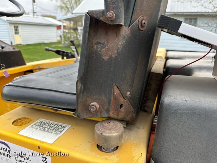 image for item DV1904 Stone AVR400 double drum vibratory roller