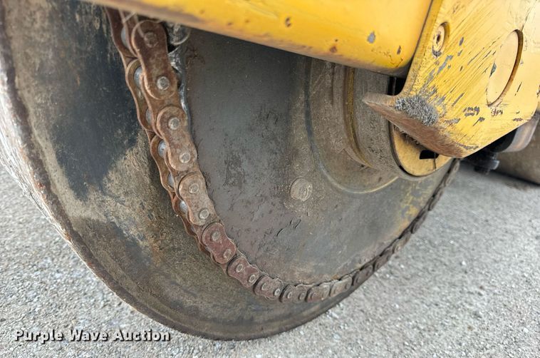 image for item DV1904 Stone AVR400 double drum vibratory roller