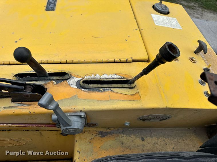 image for item DV1904 Stone AVR400 double drum vibratory roller