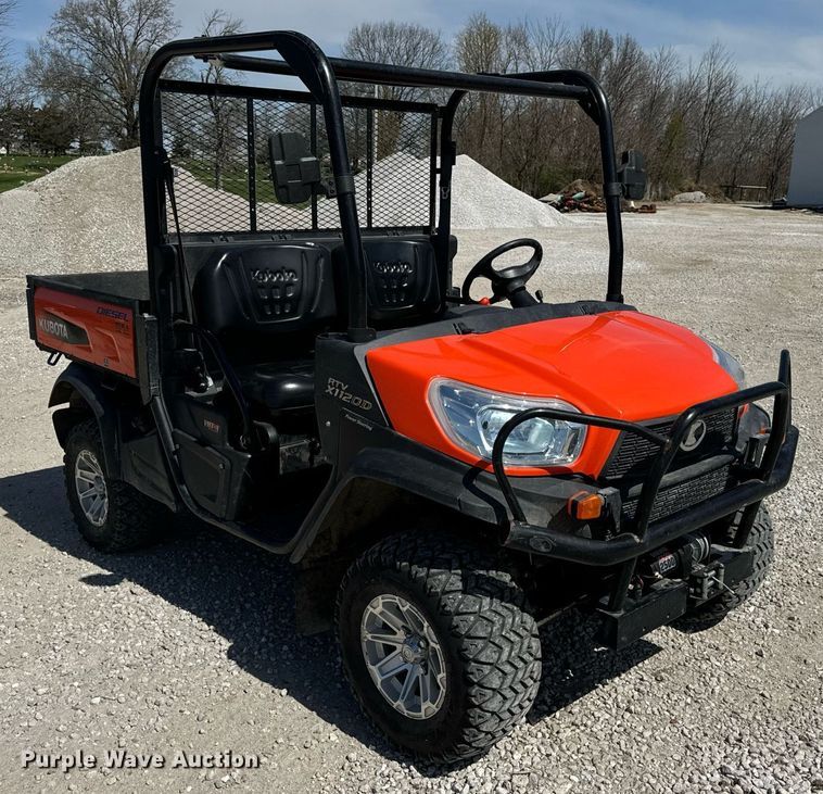image for item DV1907 2017 Kubota RTV 1120D utility vehicle