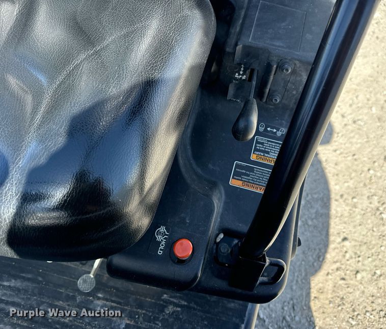 image for item DV1907 2017 Kubota RTV 1120D utility vehicle