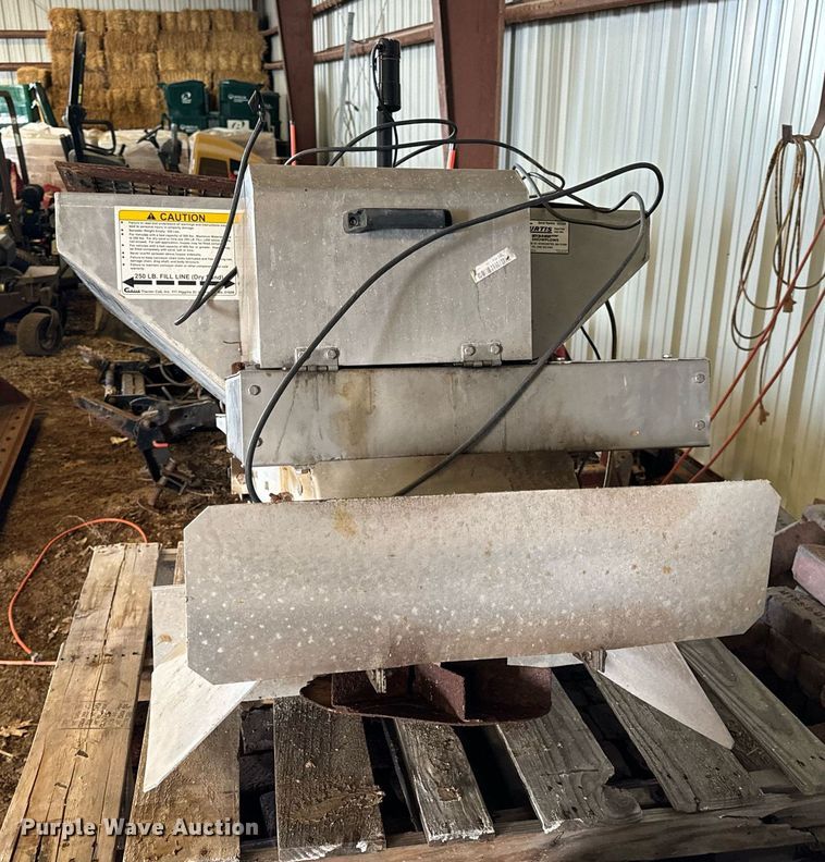 image for item DV1908 Curtis Fast-Cast 550 Series spreader