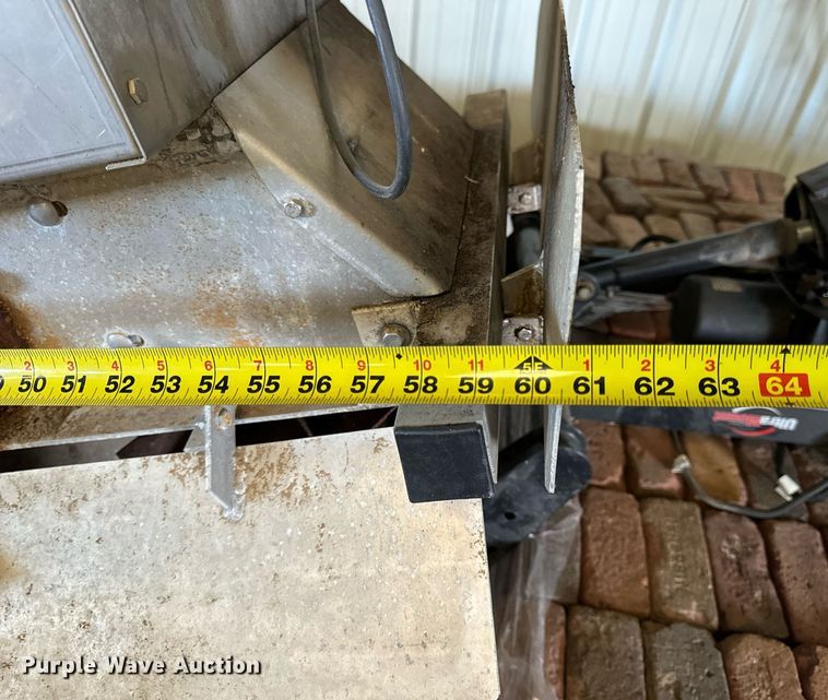 image for item DV1908 Curtis Fast-Cast 550 Series spreader