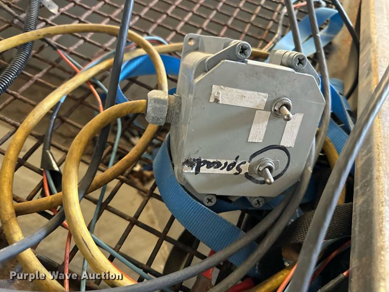 image for item DV1908 Curtis Fast-Cast 550 Series spreader