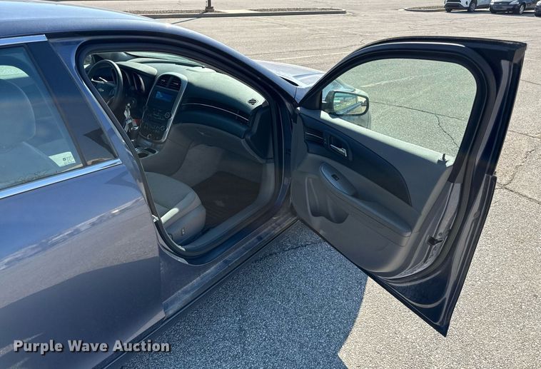 image for item DZ3984 2015 Chevrolet Malibu LS 