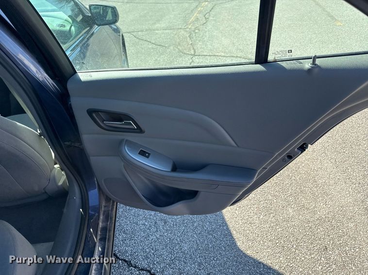 image for item DZ3984 2015 Chevrolet Malibu LS 