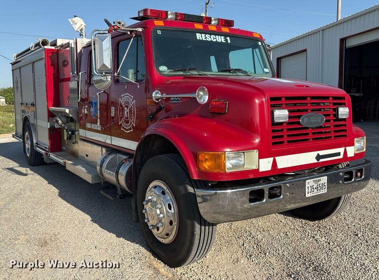 image for item EF3004 2002 International 4900 pumper fire truck
