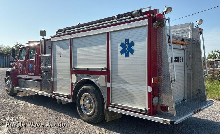 image for item EF3004 2002 International 4900 pumper fire truck