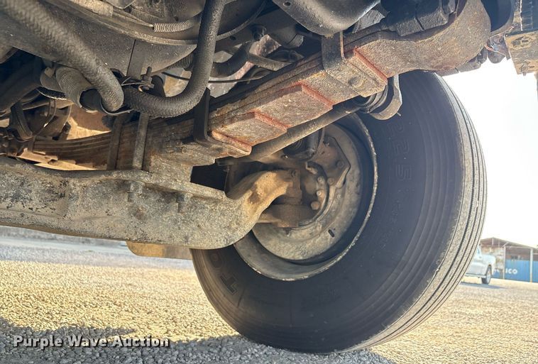 image for item EF3004 2002 International 4900 pumper fire truck