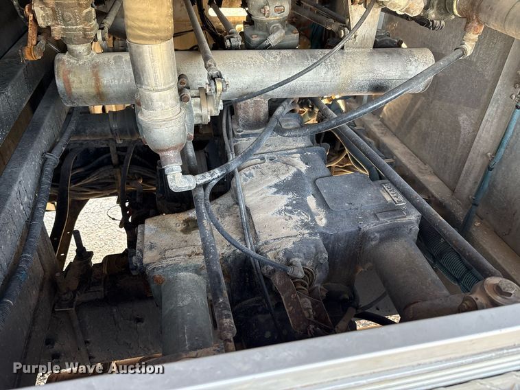 image for item EF3004 2002 International 4900 pumper fire truck